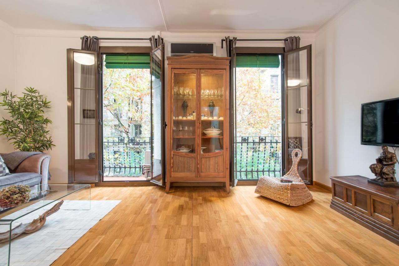 Art Nouveau Apartment Barcelona Luaran gambar